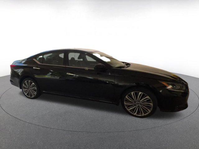 used 2024 Nissan Altima car, priced at $25,019