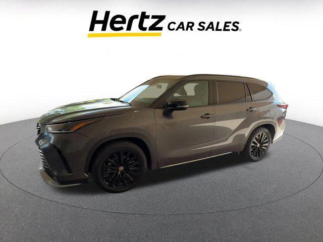used 2024 Toyota Highlander car, priced at $39,272