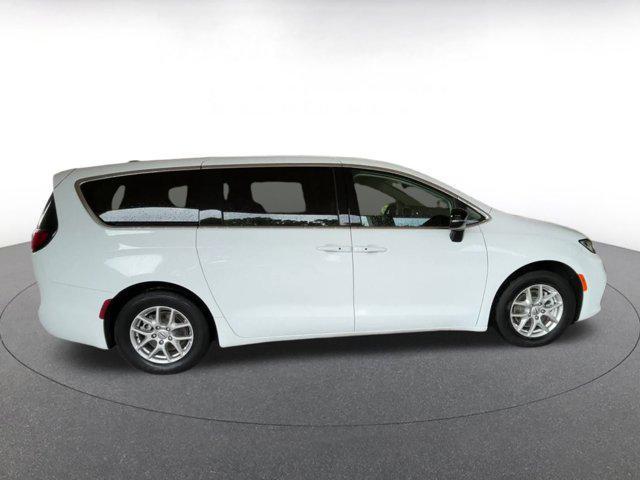 used 2024 Chrysler Pacifica car, priced at $30,600