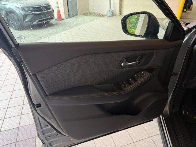 used 2023 Nissan Rogue car, priced at $21,368