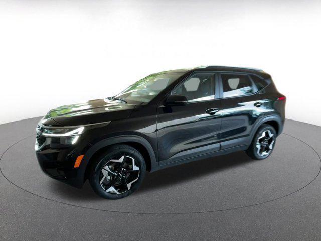 used 2025 Kia Seltos car, priced at $20,845