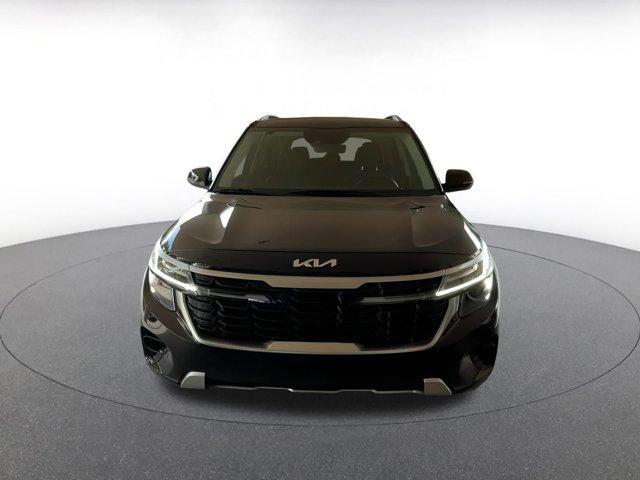 used 2025 Kia Seltos car, priced at $20,845