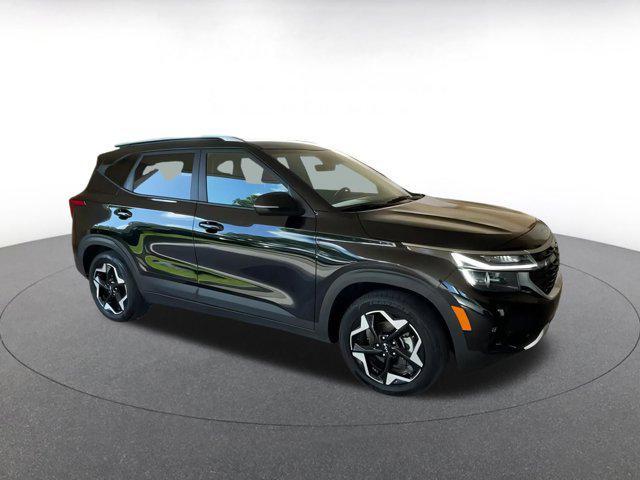 used 2025 Kia Seltos car, priced at $20,845