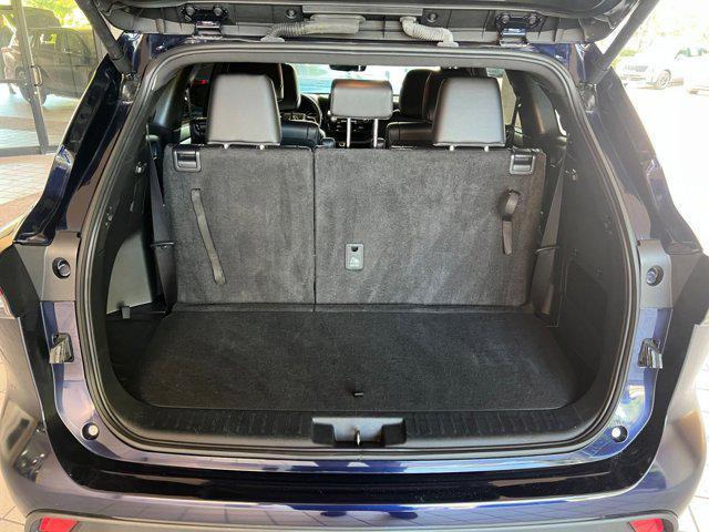 used 2024 Toyota Highlander car, priced at $43,073