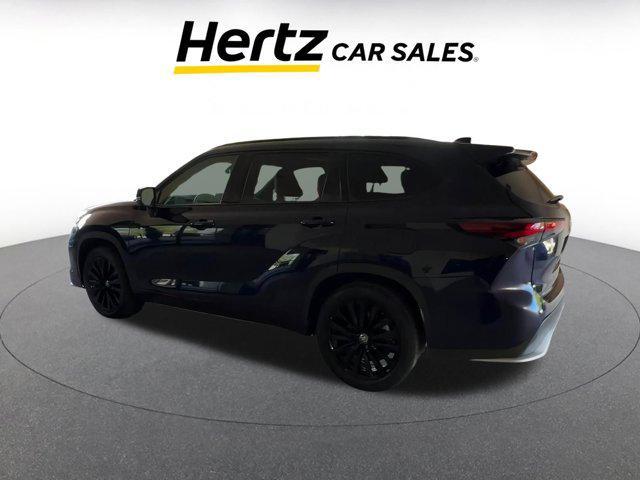 used 2024 Toyota Highlander car, priced at $43,073