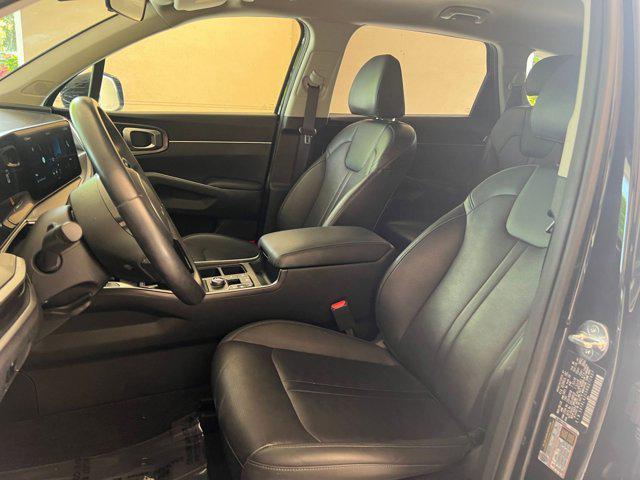 used 2024 Kia Sorento car, priced at $28,438