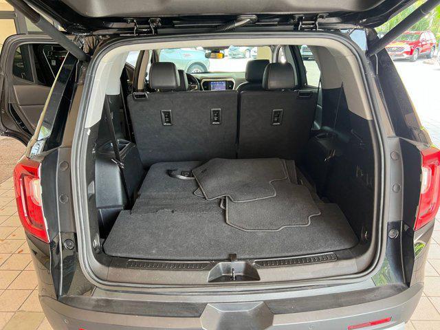 used 2023 GMC Acadia car, priced at $27,764