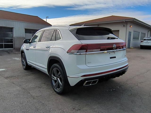 new 2024 Volkswagen Atlas Cross Sport car, priced at $45,196