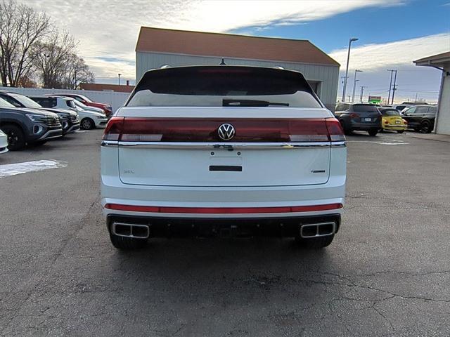 new 2024 Volkswagen Atlas Cross Sport car, priced at $45,196