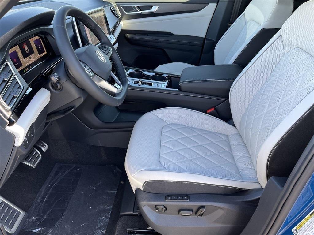 new 2025 Volkswagen Atlas Cross Sport car, priced at $49,262