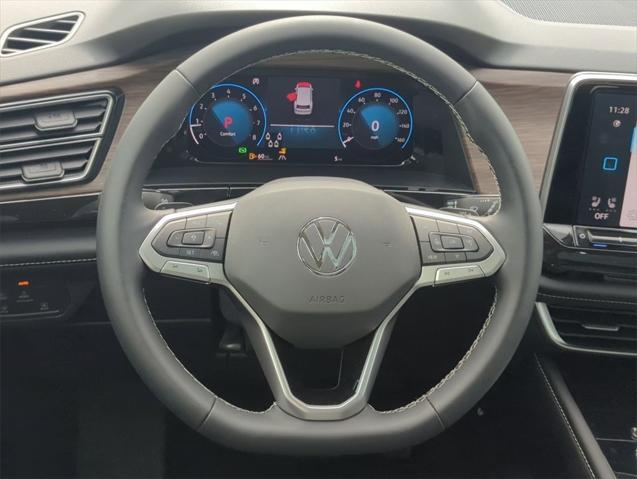 new 2025 Volkswagen Atlas car, priced at $47,607