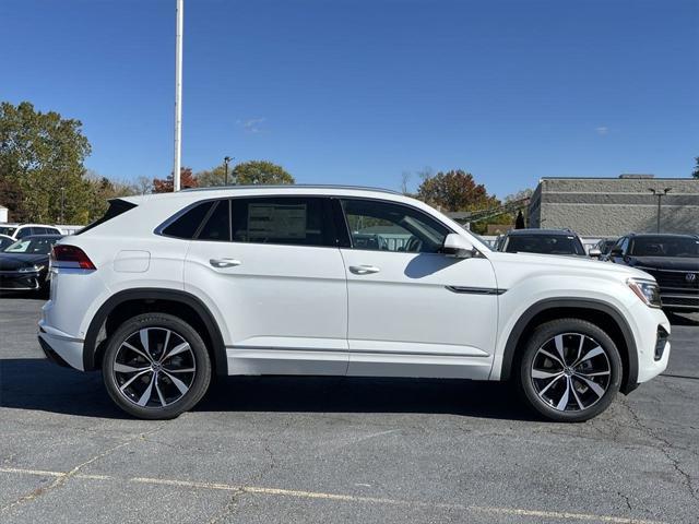 new 2025 Volkswagen Atlas Cross Sport car, priced at $53,199