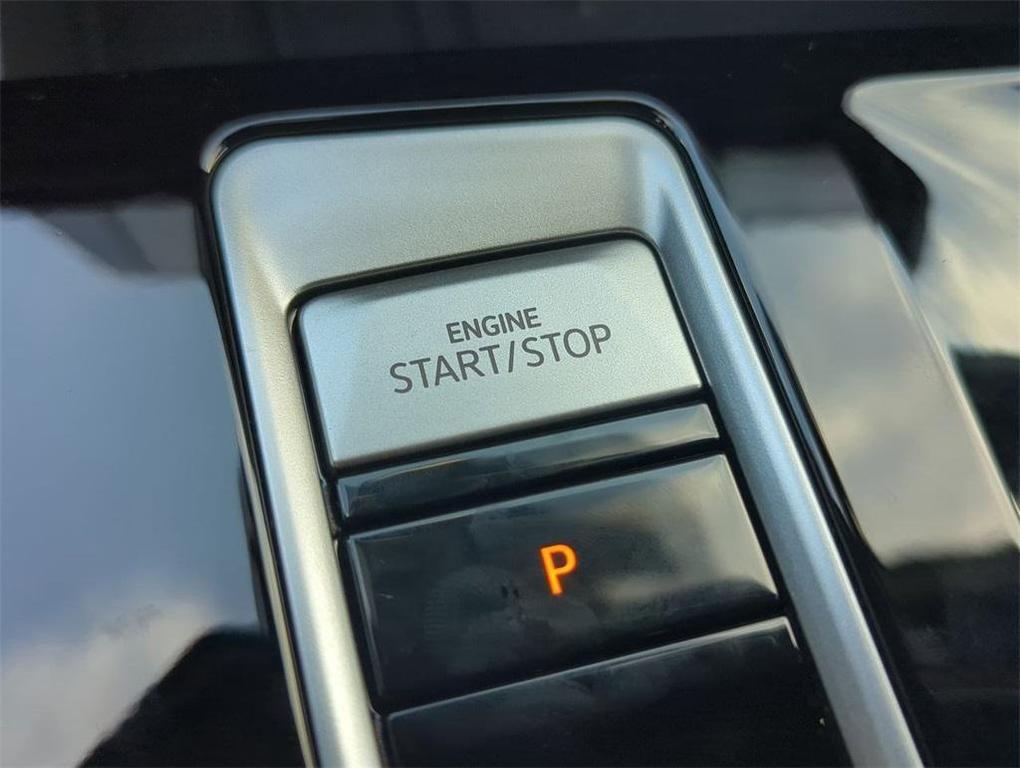 new 2026 Volkswagen Atlas Cross Sport car, priced at $47,394