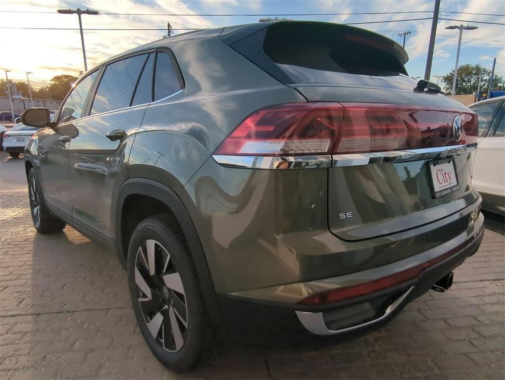 new 2026 Volkswagen Atlas Cross Sport car, priced at $47,394