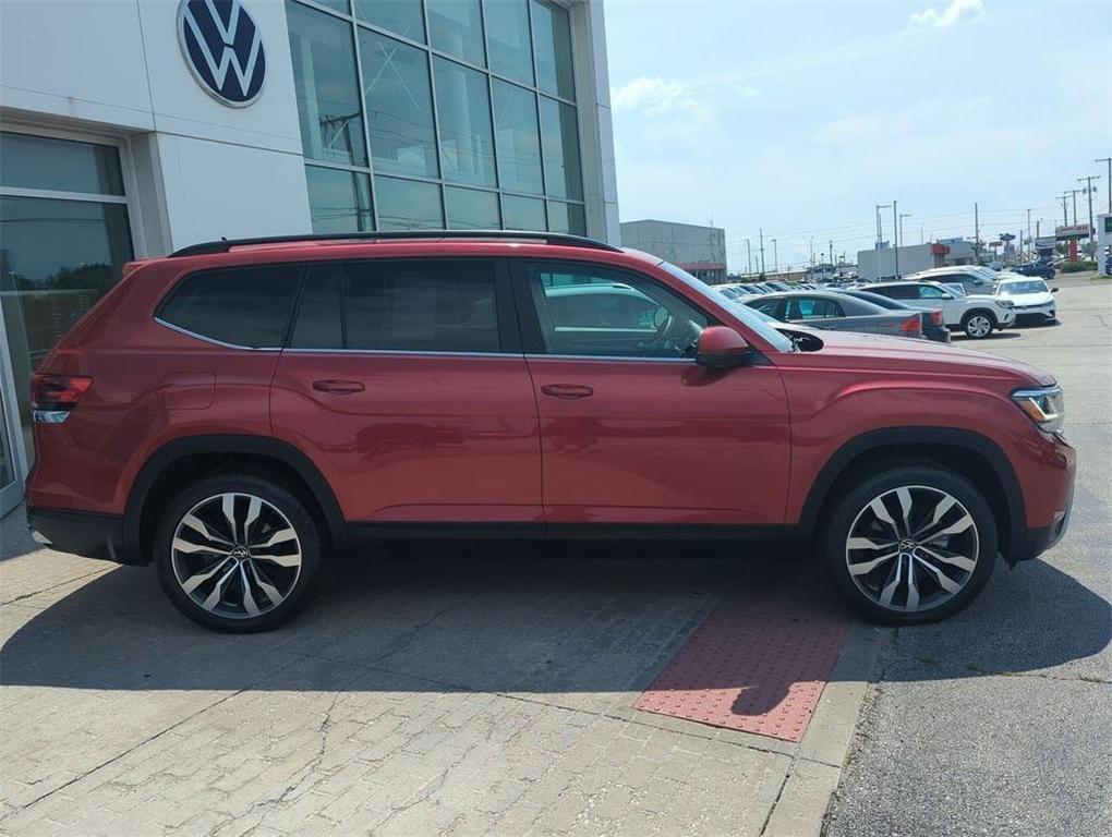 used 2022 Volkswagen Atlas car, priced at $30,750
