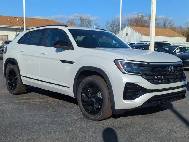 new 2025 Volkswagen Atlas Cross Sport car, priced at $50,000