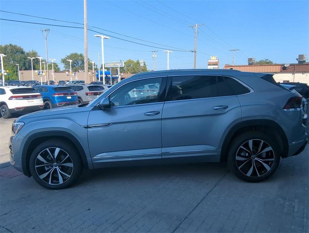 new 2025 Volkswagen Atlas Cross Sport car, priced at $48,935