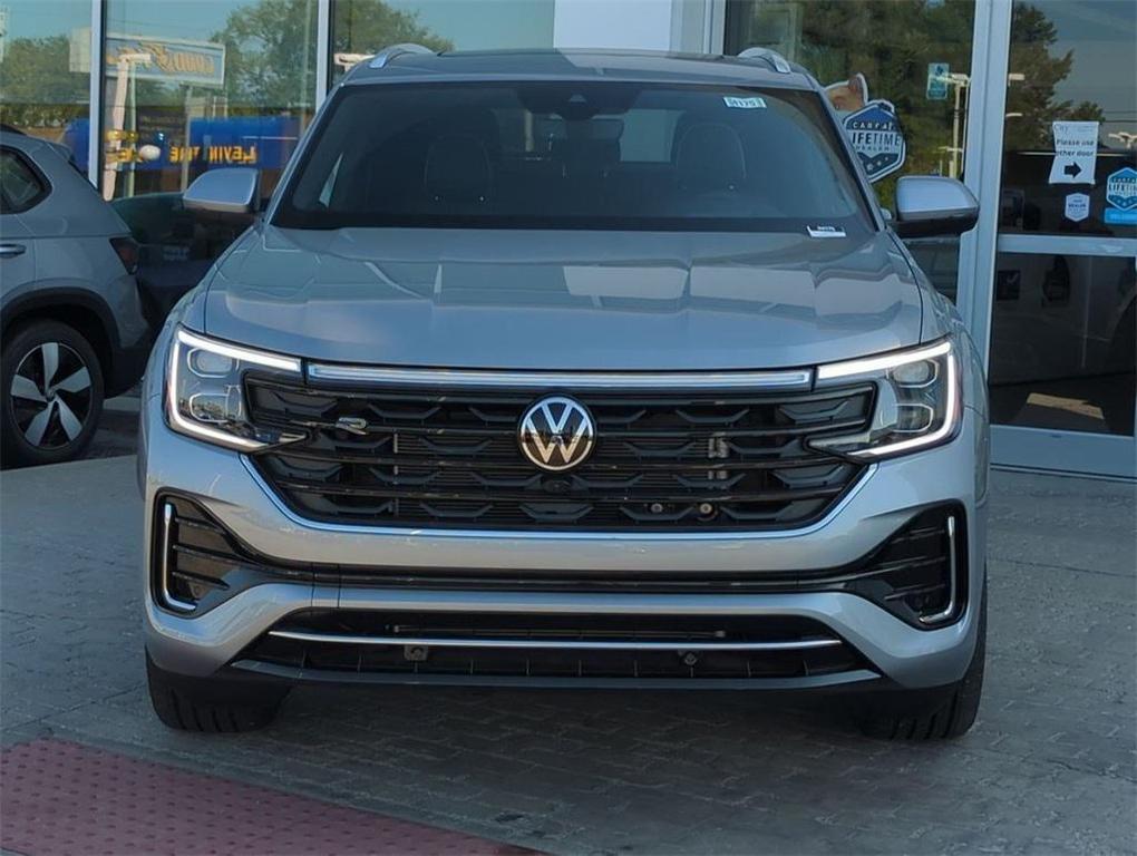 new 2025 Volkswagen Atlas Cross Sport car, priced at $48,935