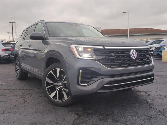 new 2025 Volkswagen Atlas car, priced at $54,175