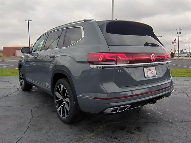 new 2025 Volkswagen Atlas car, priced at $54,175