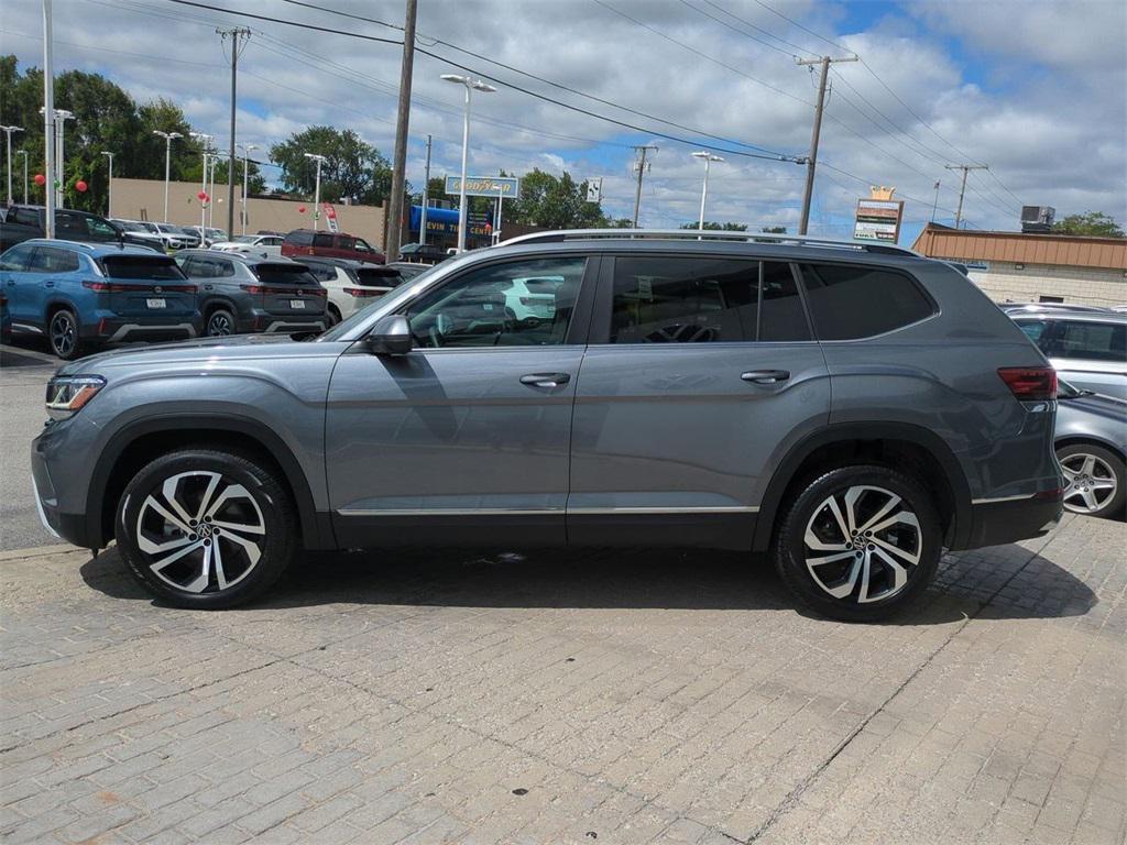 used 2022 Volkswagen Atlas car, priced at $32,000
