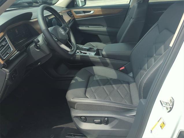 new 2025 Volkswagen Atlas car, priced at $44,573