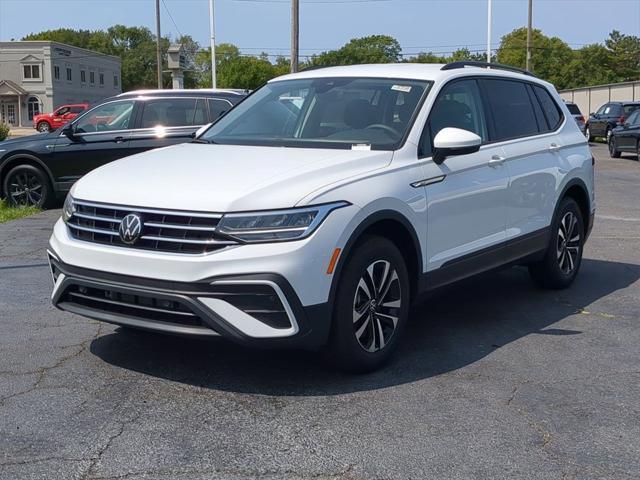 new 2024 Volkswagen Tiguan car, priced at $28,233