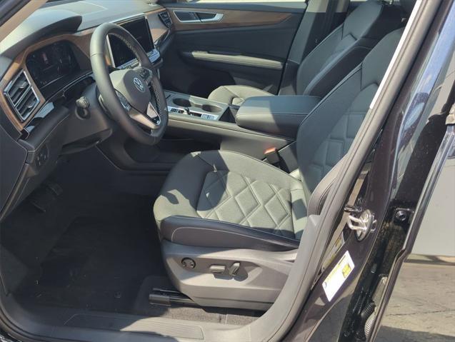new 2025 Volkswagen Atlas car, priced at $39,006