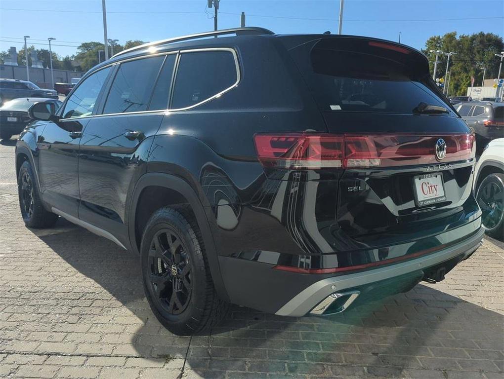 used 2024 Volkswagen Atlas car, priced at $38,295