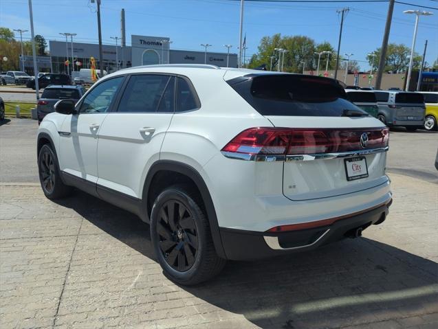 new 2025 Volkswagen Atlas Cross Sport car, priced at $43,071