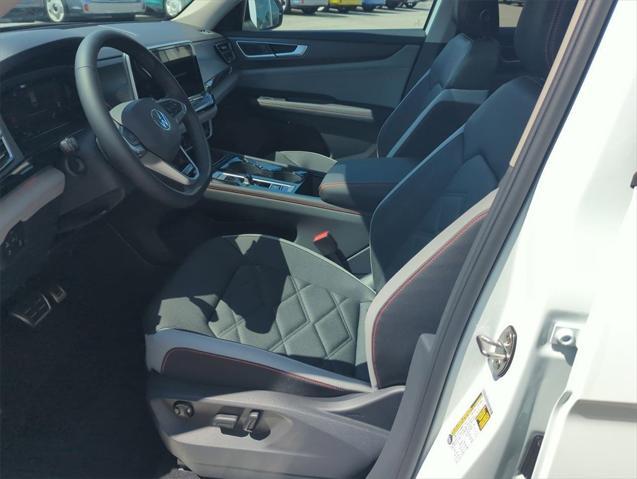 new 2025 Volkswagen Atlas car, priced at $45,577