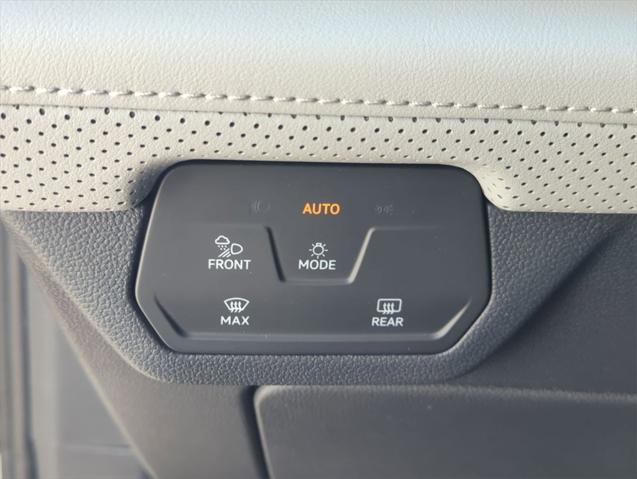 new 2025 Volkswagen Atlas car, priced at $45,577