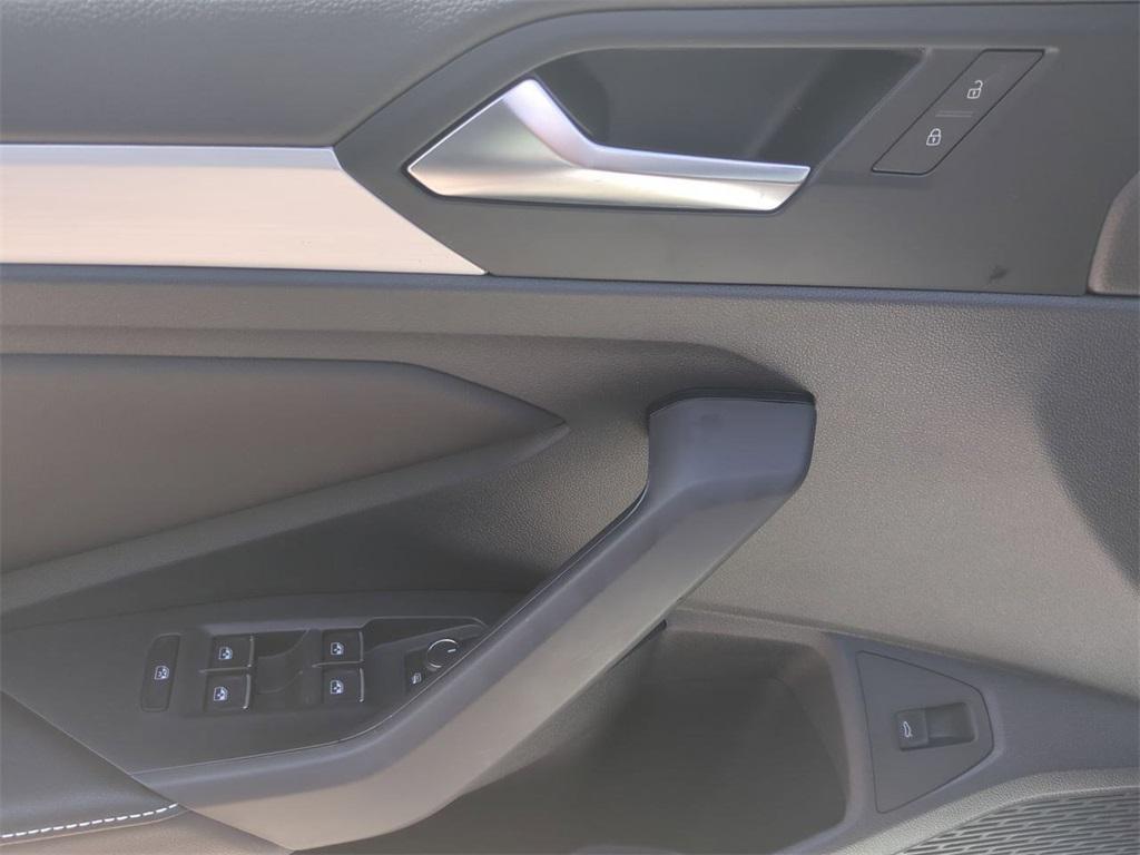 new 2025 Volkswagen Jetta car, priced at $25,024