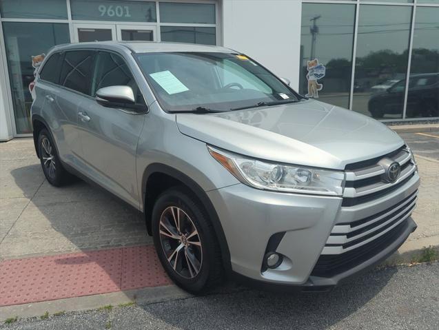 used 2019 Toyota Highlander car, priced at $19,250