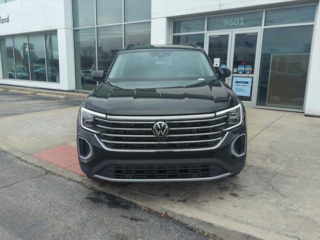 new 2025 Volkswagen Atlas car, priced at $44,180