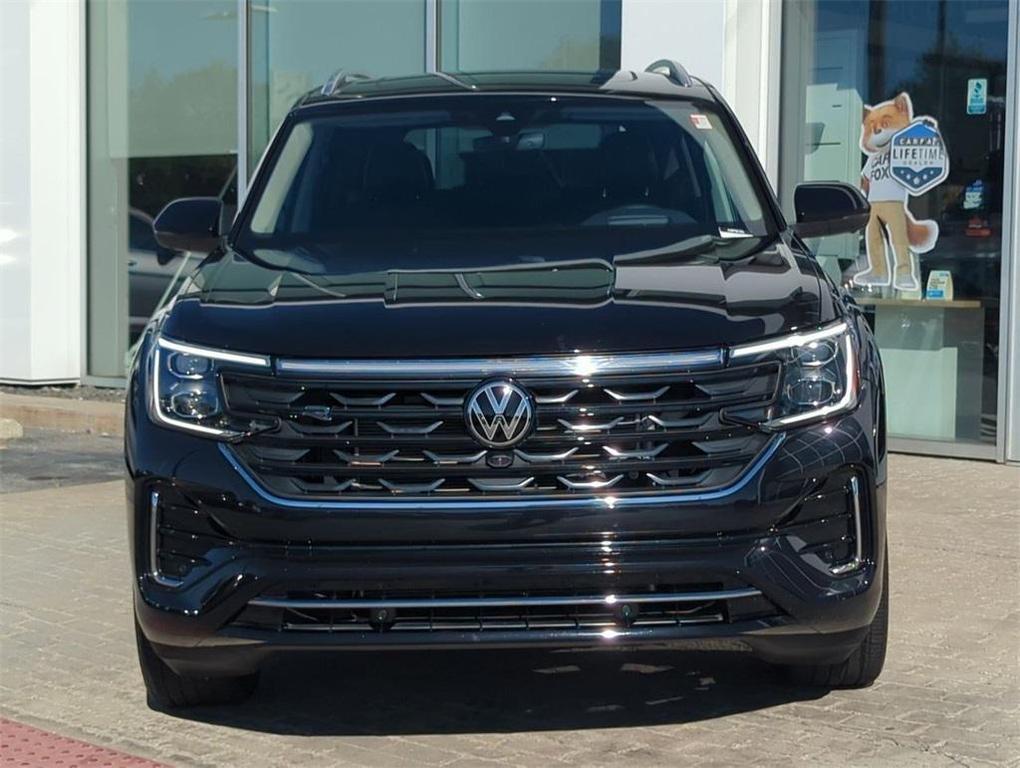 used 2025 Volkswagen Atlas car, priced at $43,300