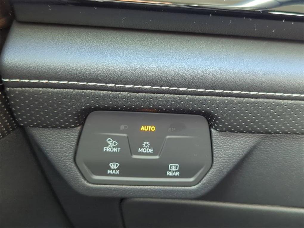 used 2025 Volkswagen Atlas car, priced at $43,300
