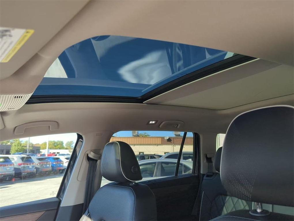 used 2025 Volkswagen Atlas car, priced at $43,300