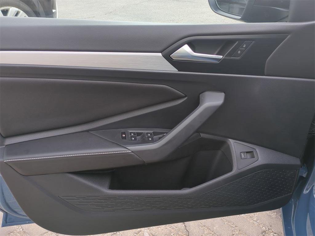 new 2025 Volkswagen Jetta car, priced at $24,524