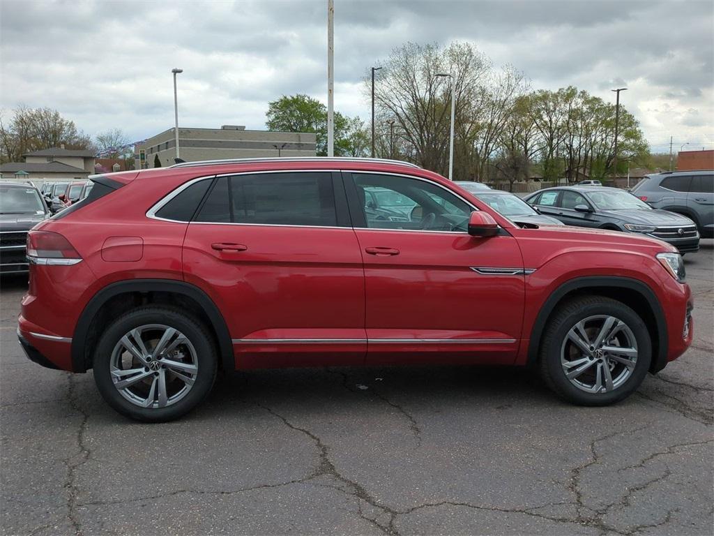 new 2024 Volkswagen Atlas Cross Sport car, priced at $46,211