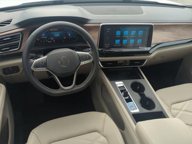 new 2025 Volkswagen Atlas car, priced at $39,006