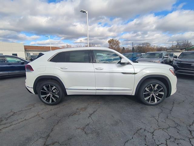 new 2025 Volkswagen Atlas Cross Sport car, priced at $53,199