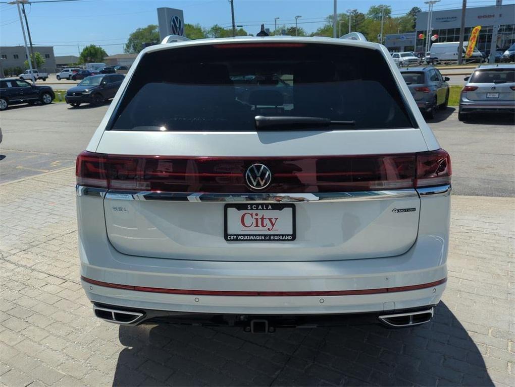 new 2025 Volkswagen Atlas car, priced at $49,848