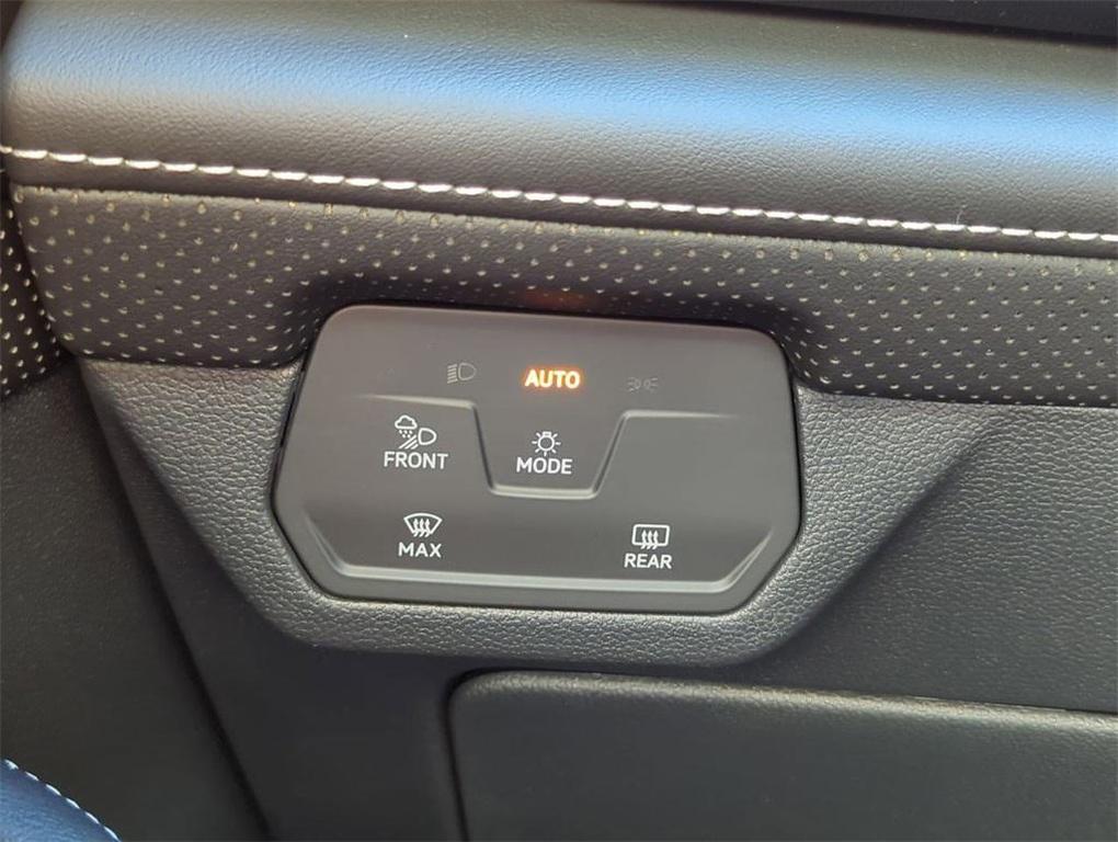used 2024 Volkswagen Atlas car, priced at $35,295