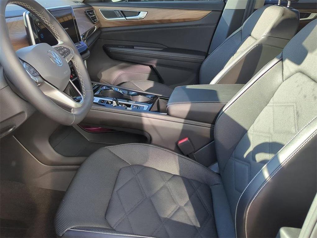 used 2024 Volkswagen Atlas car, priced at $35,295