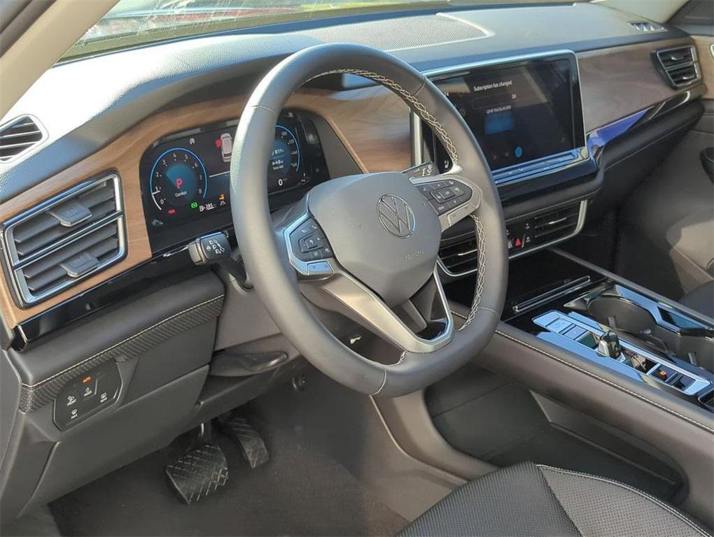 used 2024 Volkswagen Atlas car, priced at $35,295