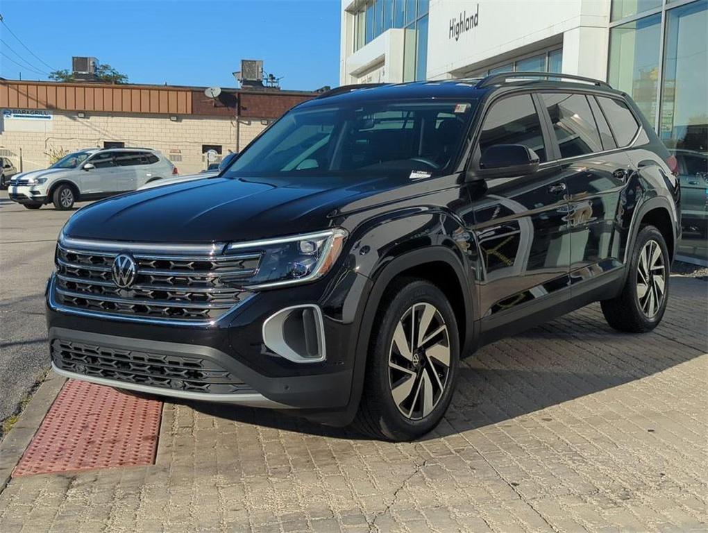 used 2024 Volkswagen Atlas car, priced at $35,295