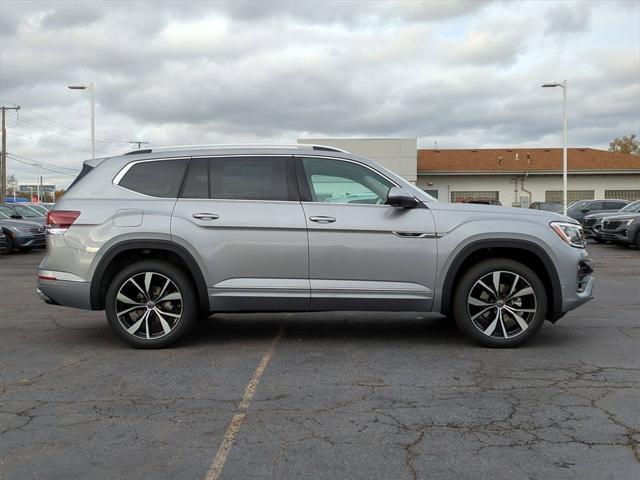 new 2025 Volkswagen Atlas car, priced at $53,738