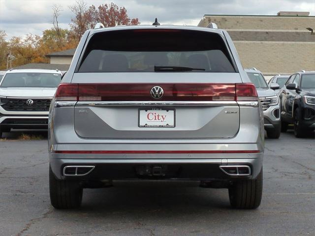 new 2025 Volkswagen Atlas car, priced at $53,738