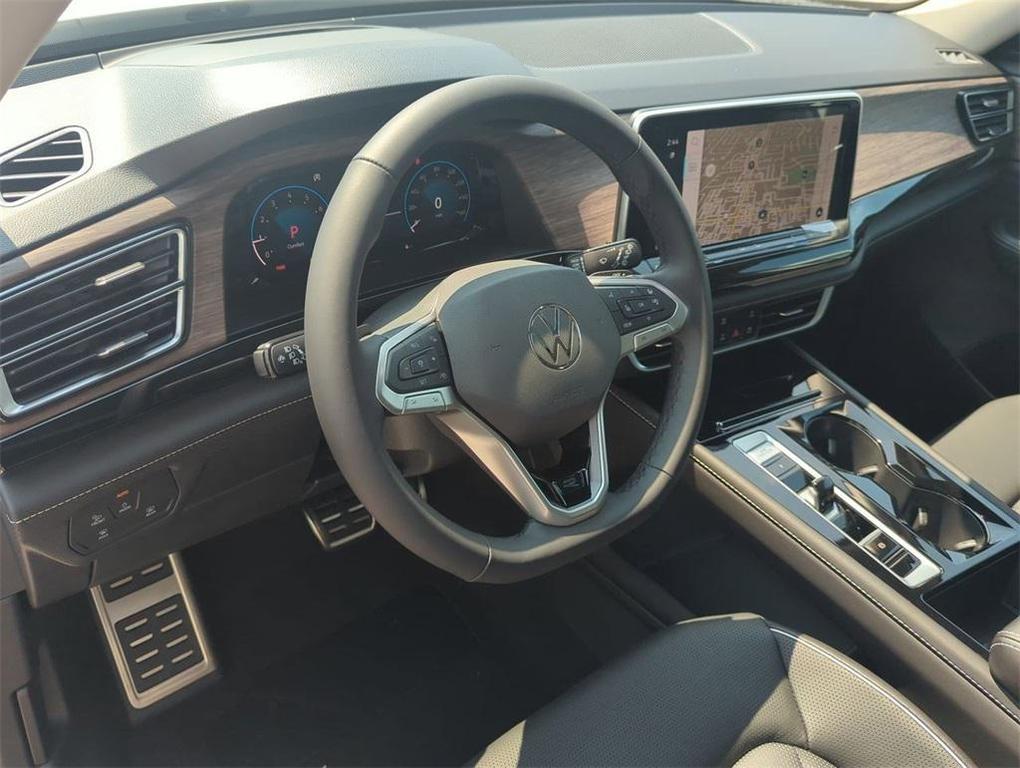 new 2025 Volkswagen Atlas car, priced at $50,604